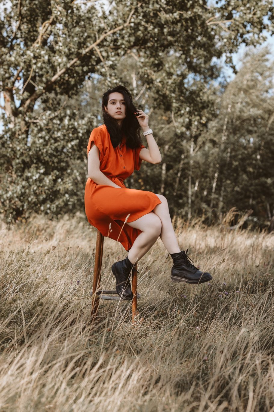 Portrait Frau Hüttengelände Ilsede Braunschweig 