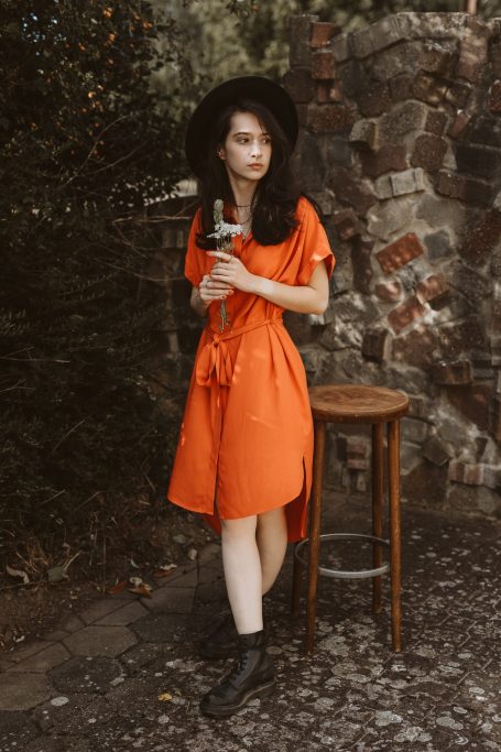Portrait Frau Hüttengelände Ilsede Braunschweig