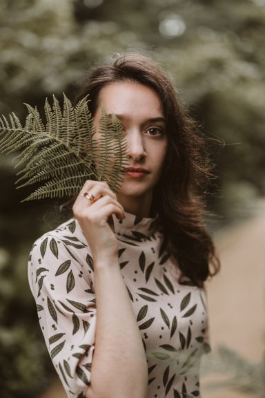 Portrait Frau Botanischer Garten Braunschweig 
